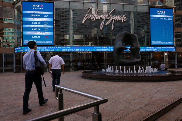 中国经济疲软扰乱全球股市，港股跌入熊市- 纽约时报中文网