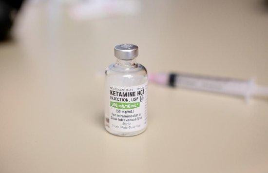 马斯克古怪行为是因过量使用致幻剂?知情人称“他的生活糟透了”_手机新浪网