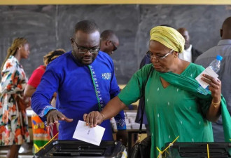 加蓬军方接管政权 取消最近总统选举结果