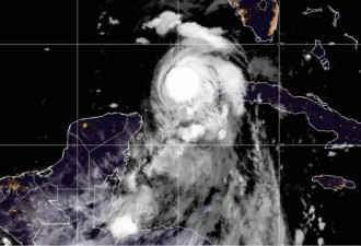 极度危险！飓风伊达利亚强度升级 向佛州逼近