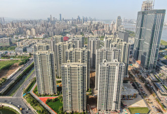 中国官媒4字评房市限制政策，市场疯了！