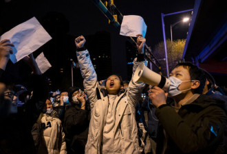 中国多地爆发群众抗争：公务员被欠薪、区政府没钱