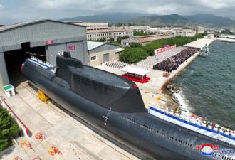 金正恩主持下水仪式 朝鲜发布新型战术核潜艇
