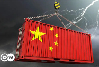 中国8月进出口继续双降 但幅度好于预期