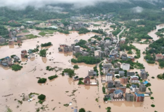 广西遭特大暴雨袭击 至少七人死亡