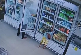 4岁女童开冰箱遭电击!父亲忙购物18秒后才发现