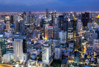 中国房地产投资者杀去泰国犹豫不决