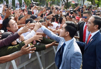 印尼放宽正副总统候选人年龄限制,为“太子”铺路?