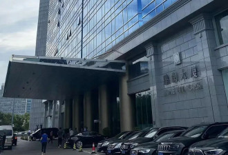 一代枭雄竟被员工“公开处刑”！套现10亿的黄光裕还想拯救国美？