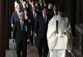 中国抗议日本阁员议员参拜靖国神社