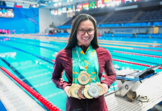 安省华裔游泳名将泛美运动会夺5金破纪录