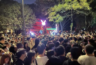 被震撼了！上海过万圣节，北京人看哭了
