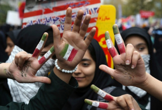 伊朗纪念占领美国大使馆，呼吁加沙停火