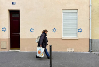 巴黎数百&quot;大卫星&quot;涂鸦恐吓犹太人 或与俄罗斯关联