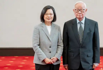 张忠谋再度代表台湾赴APEC 蔡英文盼传递和平信息