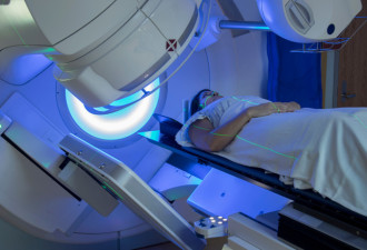 乳癌女患者放射治疗25次 惊觉“弄错乳房”