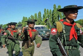 35万缅军焦头烂额 敏昂莱可能成为第二个卡扎菲