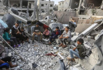 以色列轰炸加萨难民营学校 房间塞满妇孺尸体