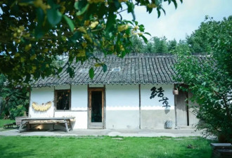 上海二胎夫妻搬进农场:带孩子种地,远超学校教育