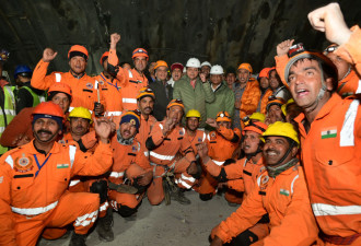 世界关注印度隧道坍塌：受困17天 41工人全数获救！