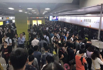地铁挤爆居然还亏钱 北京年亏超百亿钱都亏哪了?