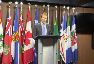 加拿大宣布4大留学生新政：2项收紧+1项放宽 上课工作都受影响