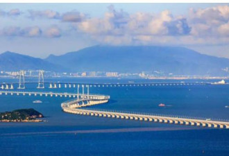 港珠澳大桥12月15日试运营 优惠价198元人币