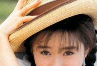 她是九十年日本当红女星，52岁颜值惊人