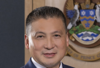 加拿大华裔市长被爆餐饮和旅行等花费明显超支 上任不到一年