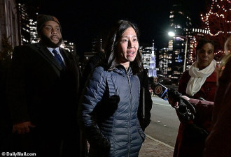 美国华裔女市长晒聚会照被批“搞分裂”