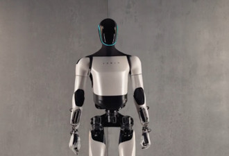 特斯拉突然发布最新版本人形机器人：“像人了”
