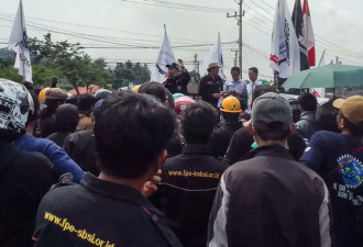 中企火灾后续：印尼员工抗议工作条件恶劣