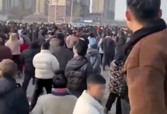 现场实拍:河南初中生堕亡 民众爆示威狂潮 校长被围殴