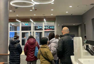 多伦多购物中心出事 大批华人被困 人群尖叫逃跑