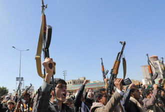 纽时：美国及盟国对也门胡塞武装目标发动打击
