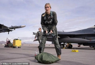 参选美国小姐首位战斗机飞行员! 22岁美女 还是哈佛硕士