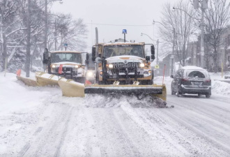 多伦多市要再删冬季街道扫雪预算 这项免费服务可能被取消