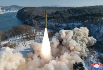 朝中社：朝鲜成功试射中远程固体燃料弹道导弹