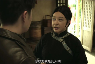 刘晓庆新电影终放弃扮少女,看清她的真实皮肤状态