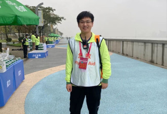 “只要有需要,可砸我车窗!”杭州街头这幕太暖心