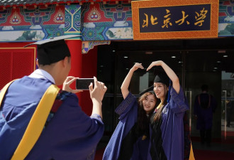 学历贬值！中国名校，逾7成毕业生读研