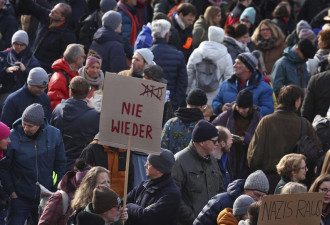 德国估140万人上街 抗议极右翼阴谋驱逐移民