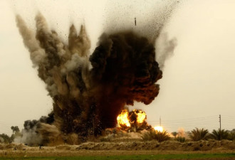 美英发威 胡塞导弹车爆炸 75专家阵亡