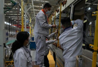 中国制造业连续四个月萎缩，恢复经济步履艰难