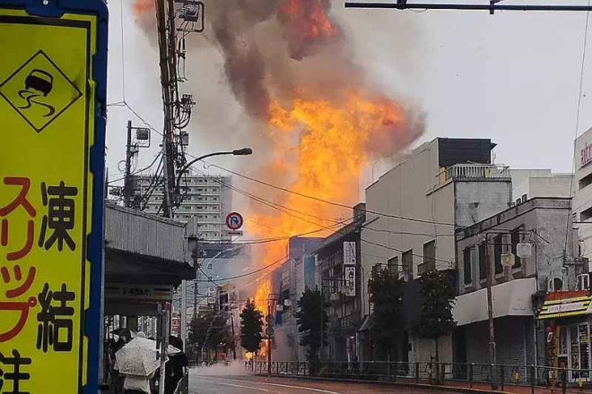 视频| 东京JR车站旁大火！爆炸频传列车停驶- 国际- 即时国际