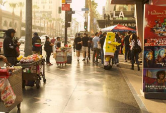 洛杉矶街头小贩不再被禁止进入旅游景点