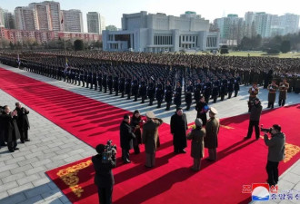 “尊敬的女儿”陪同金正恩访问朝鲜国防省并检阅部队