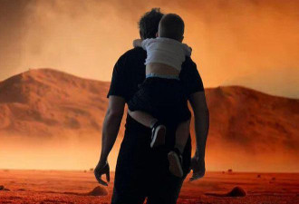 马斯克带3岁X娃看“超级碗”，同框照被赞温馨，却回应称在想火星
