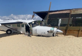 惊人！载4名加拿大人飞机迫降墨西哥海滩：造成1人死亡！