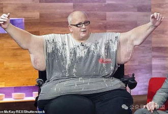 英国医生的噩梦：他体重890斤创世界纪录，曾被美国女疯狂求爱
